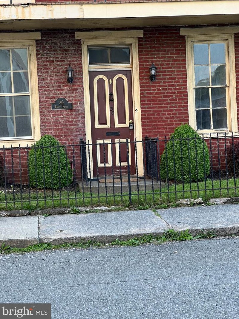 30 N 9th St, Ashland, PA 17921