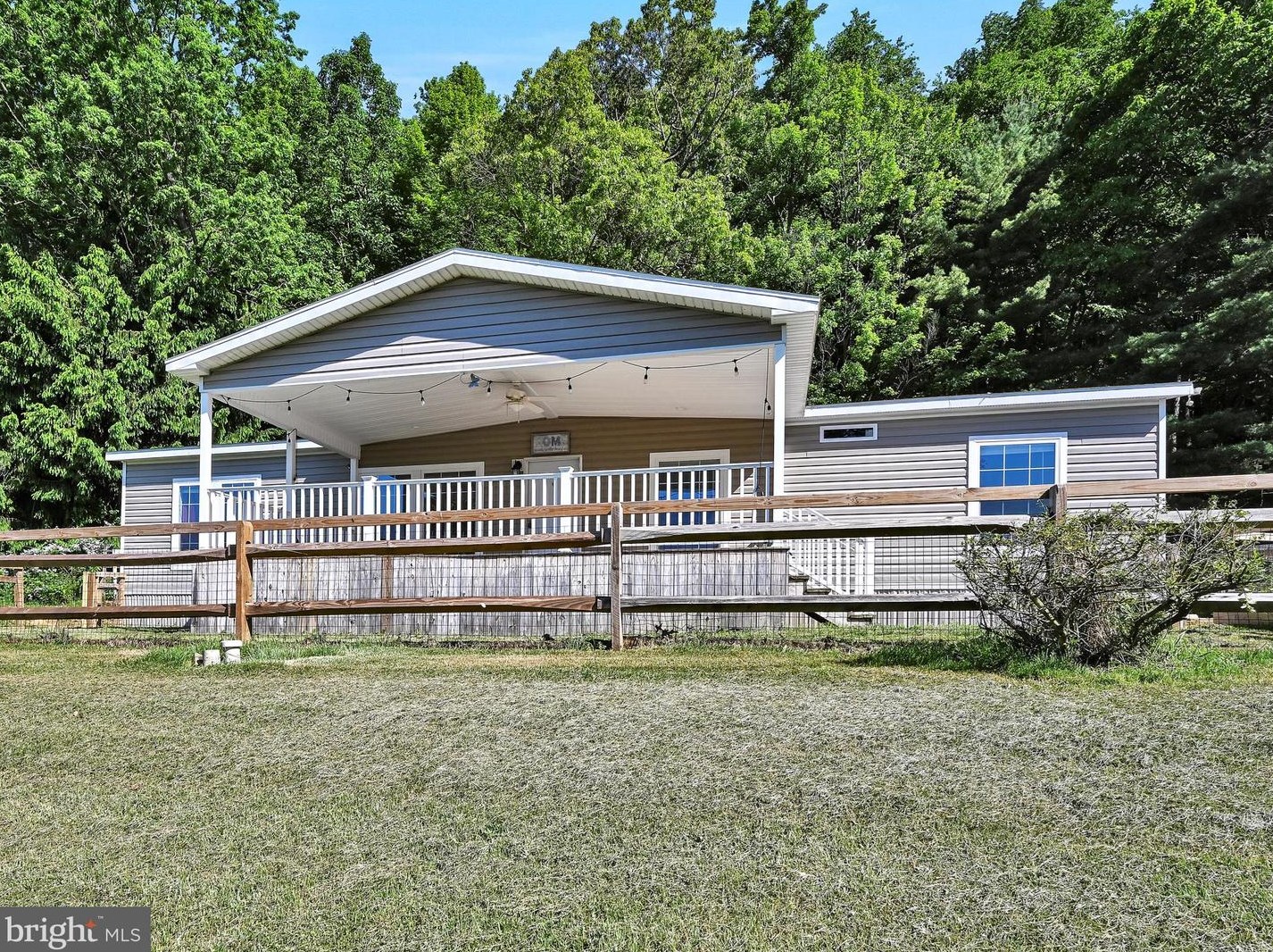 40 Fisher Rd, Lincoln Colliery, PA 17963-9021