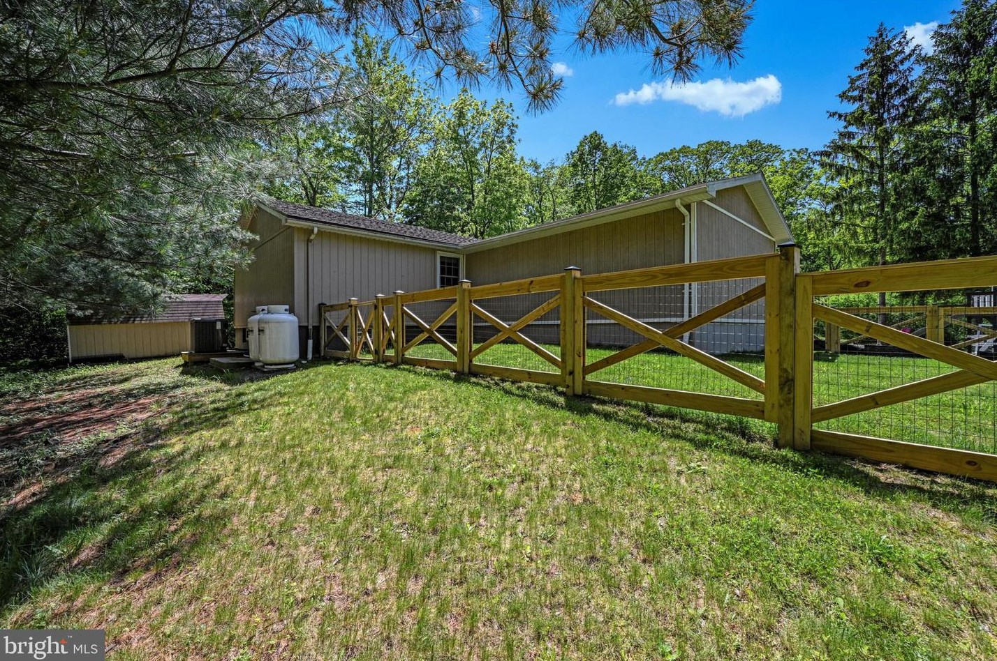 1488 Bunting St, Primrose PA 17901-9026 exterior