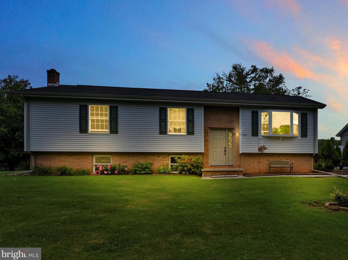 968 Rock Rd, Lincoln Colliery, PA 17963