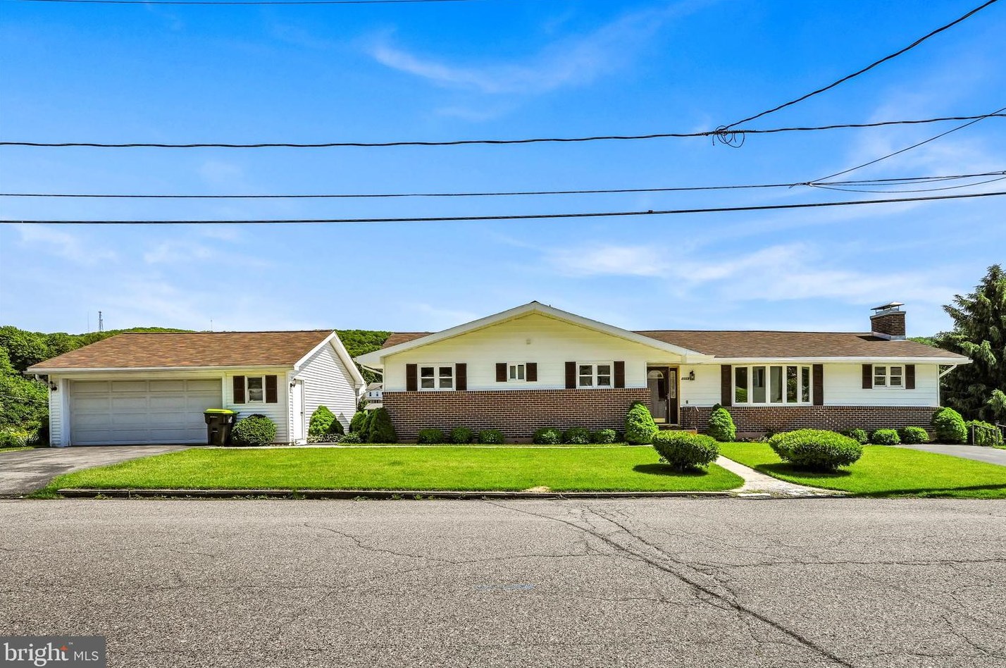 2053 Elk Ave, Primrose, PA 17901