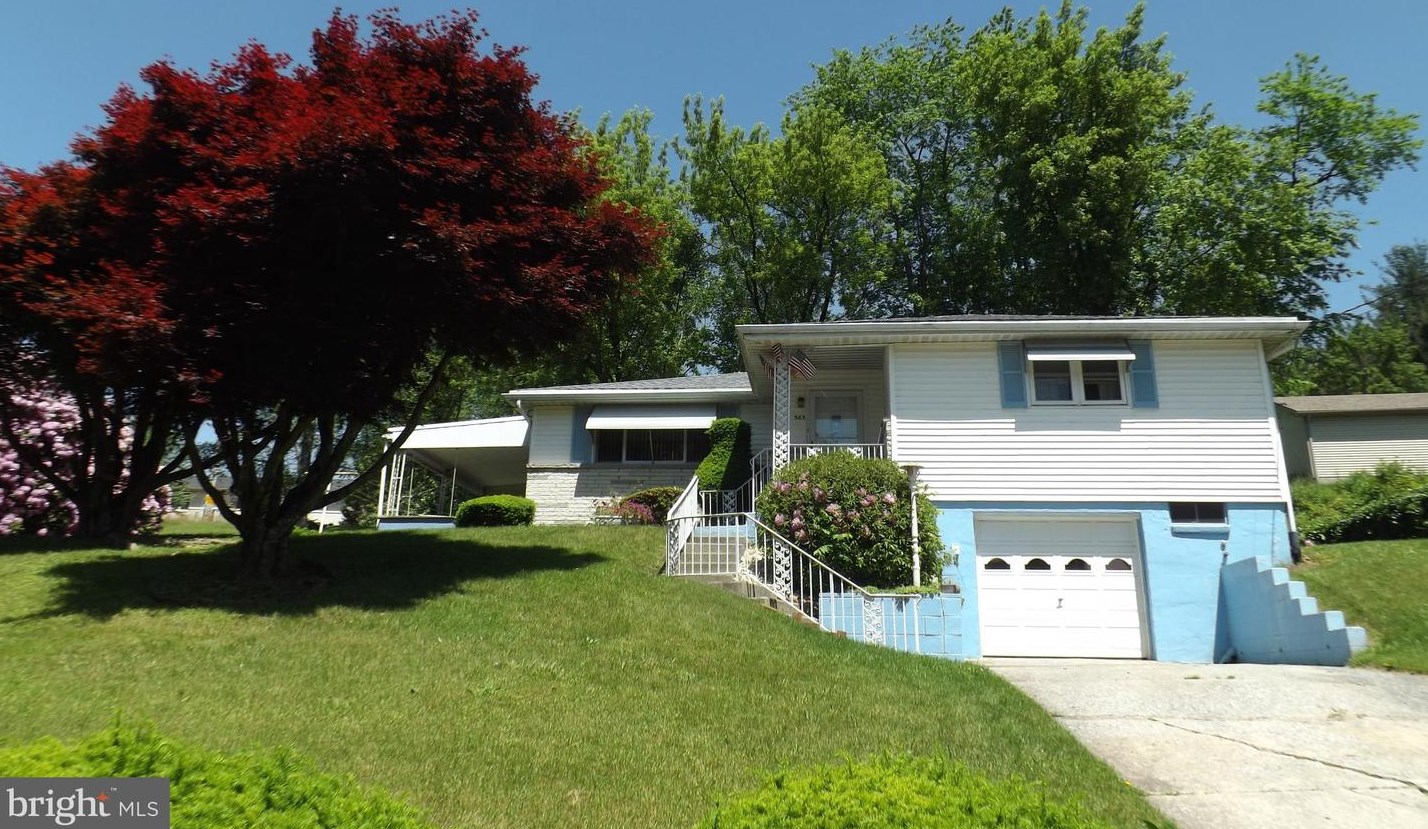 565 Lawton St, Arnots Addition, PA 17970-1226