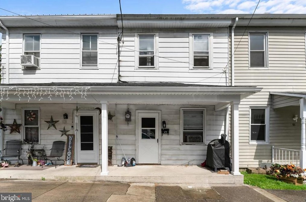 49 Mifflin St, Lincoln Colliery, PA 17963-1415