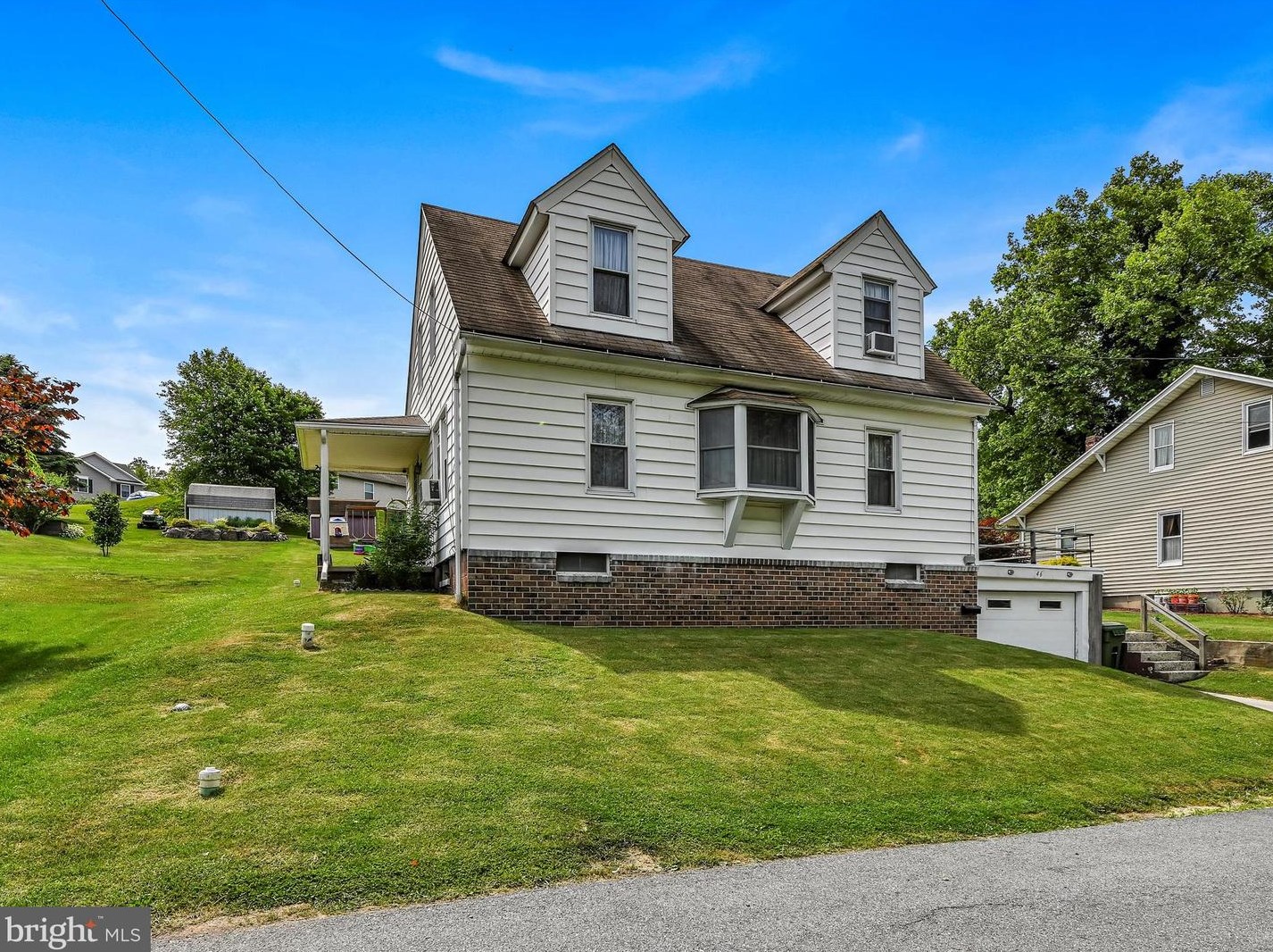 46 Cherry St, Lincoln Colliery, PA 17963