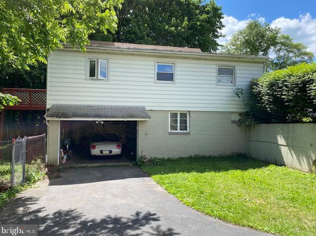 284 Indiana Ave, Yatesville, PA 17976-1305