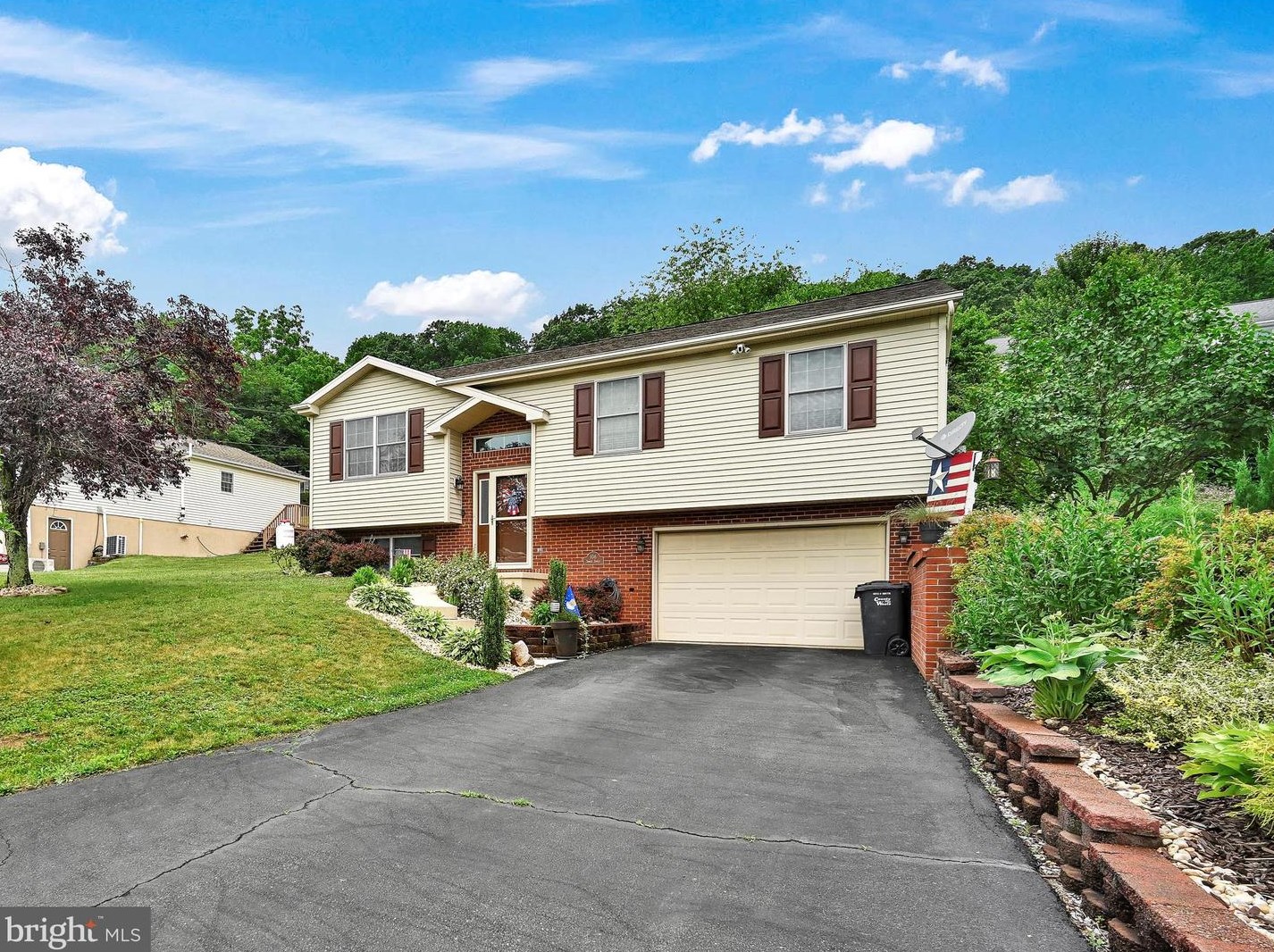 106 Spruce St, West Cressona, PA 17929