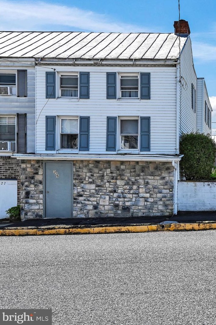 329 Market St, Brommerstown, PA 17922