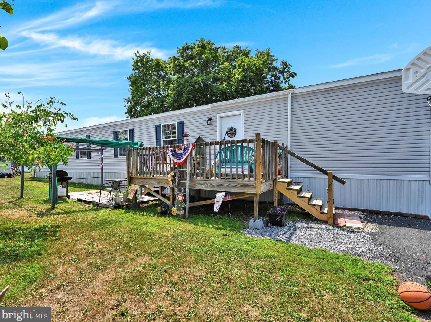 720 Mountain Rd, Lincoln Colliery, PA 17963