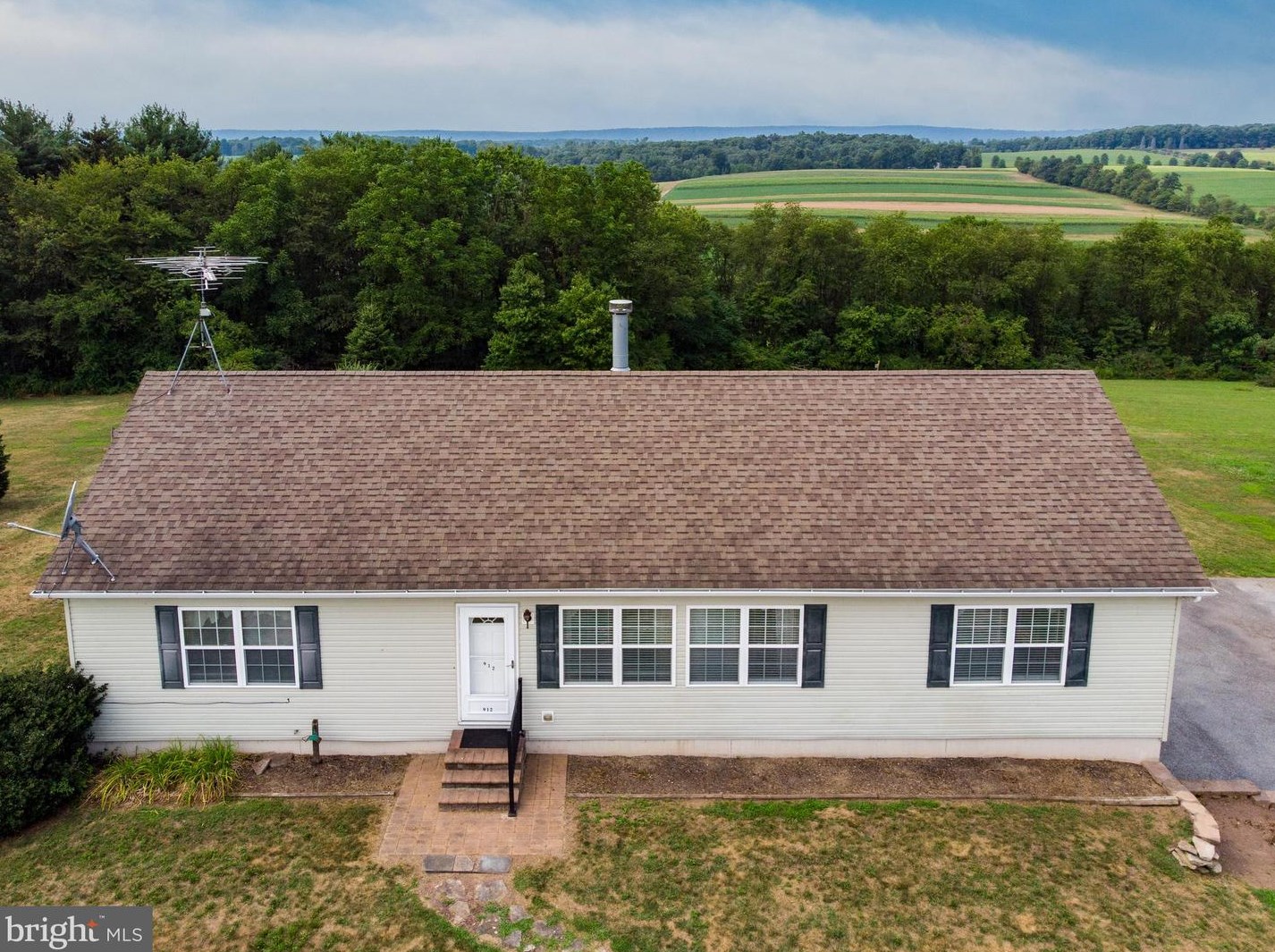 912 Schwartz Valley Rd, Schuylkill Haven, PA 17972