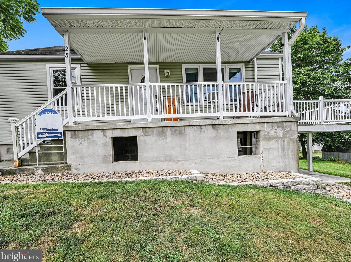 25 Spring St, Port Carbon, PA 17965