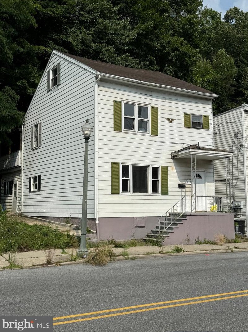 613 N Centre St, Primrose, PA 17901