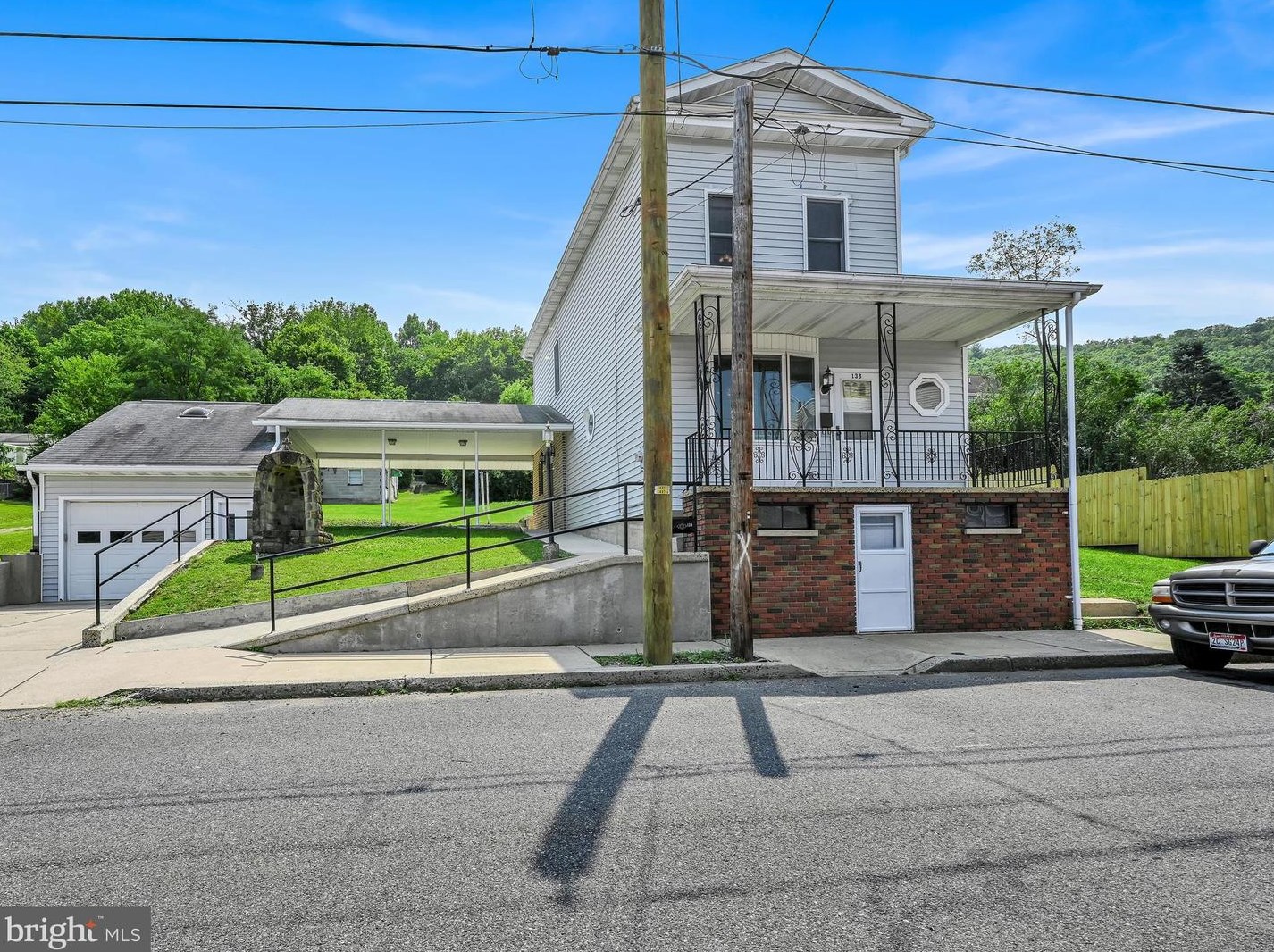 138 E Savory St, Primrose, PA 17901