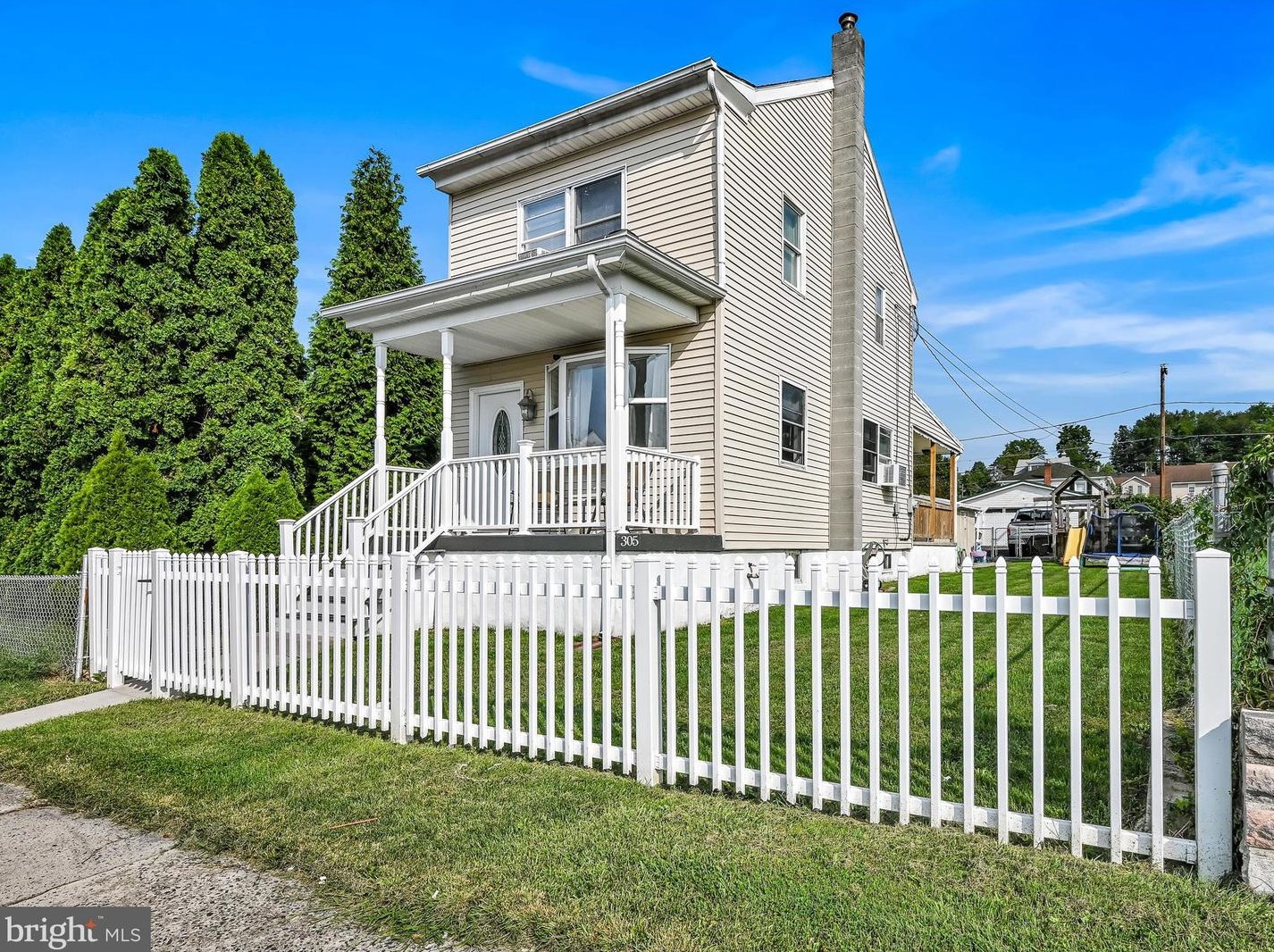 305 Beechwood Ave, Primrose, PA 17901