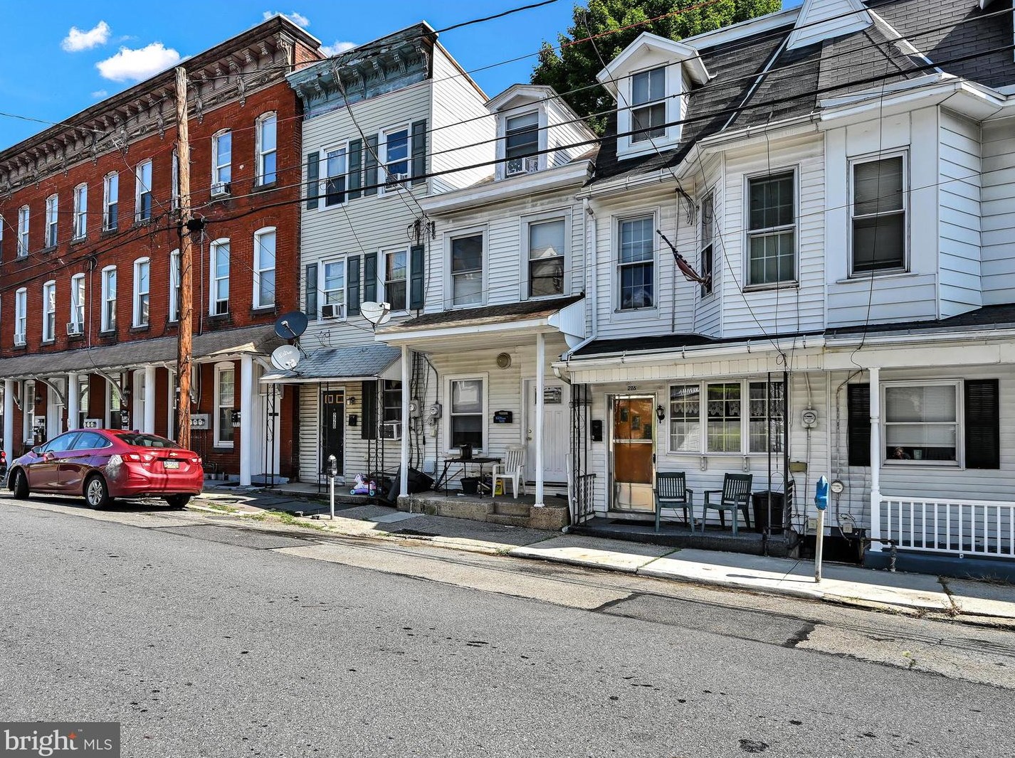 216 N 3rd St, Primrose, PA 17901