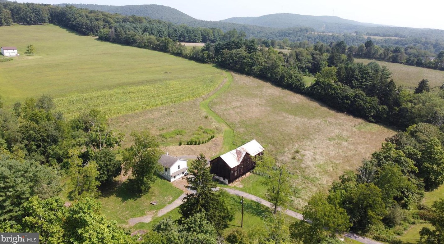 2591 Panther Valley Rd, Primrose, PA 17901