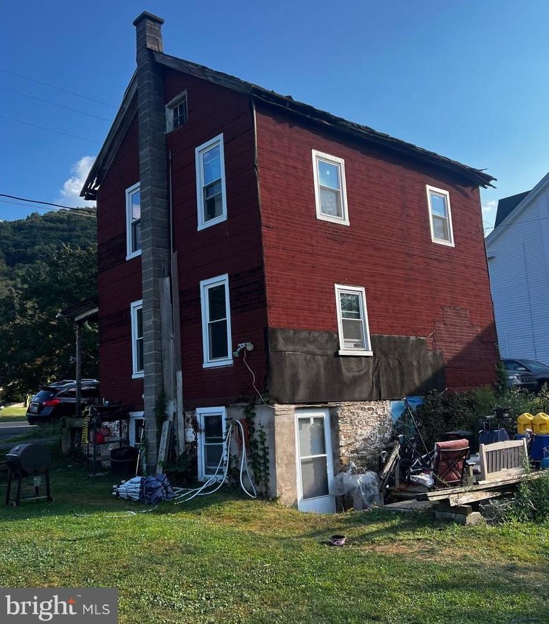 210 W Biddle St, Ashland, PA 17921