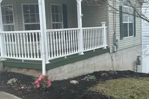 1015 W Race St, Pottsville, PA 17901 - Photo 2