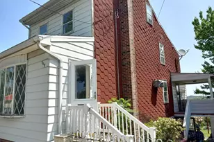 309 Chestnut St, Saint Clair, PA 17970 - Photo 4