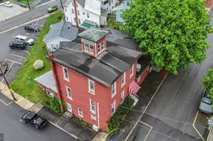 300 Lafayette St, Tamaqua, PA 18252 - Photo 2