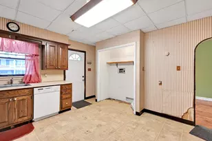 129 W Mahanoy St, Mahanoy City, PA 17948 - Photo 16