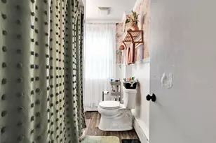 209 Indiana Ave, Shenandoah, PA 17976 - Photo 18