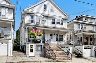 209 Indiana Ave, Shenandoah, PA 17976 - Photo 2