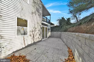 36 W Bacon St, Pottsville, PA 17901 - Photo 34