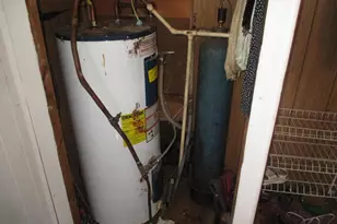 8 Queen Ave, Orwigsburg, PA 17961 - Photo 16