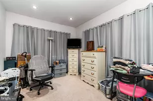 18 E Sunbury St, Minersville, PA 17954 - Photo 32