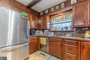 131 S Wayne St, Orwigsburg, PA 17961 - Photo 22