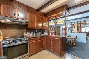 131 S Wayne St, Orwigsburg, PA 17961 - Photo 24