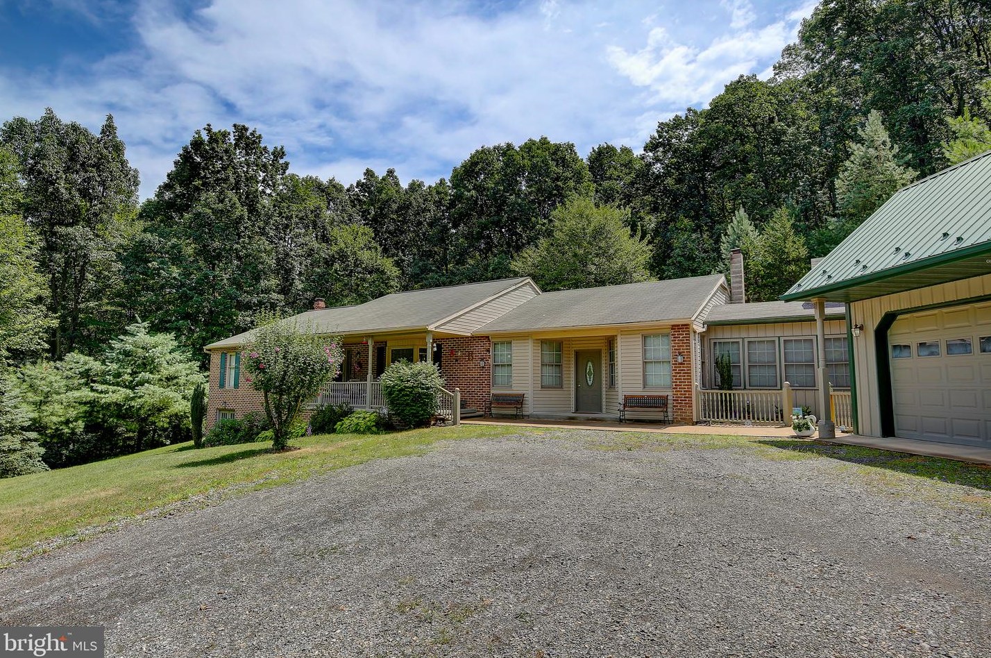 620 Pratt Ln, Middleswarth, PA 17842-9312