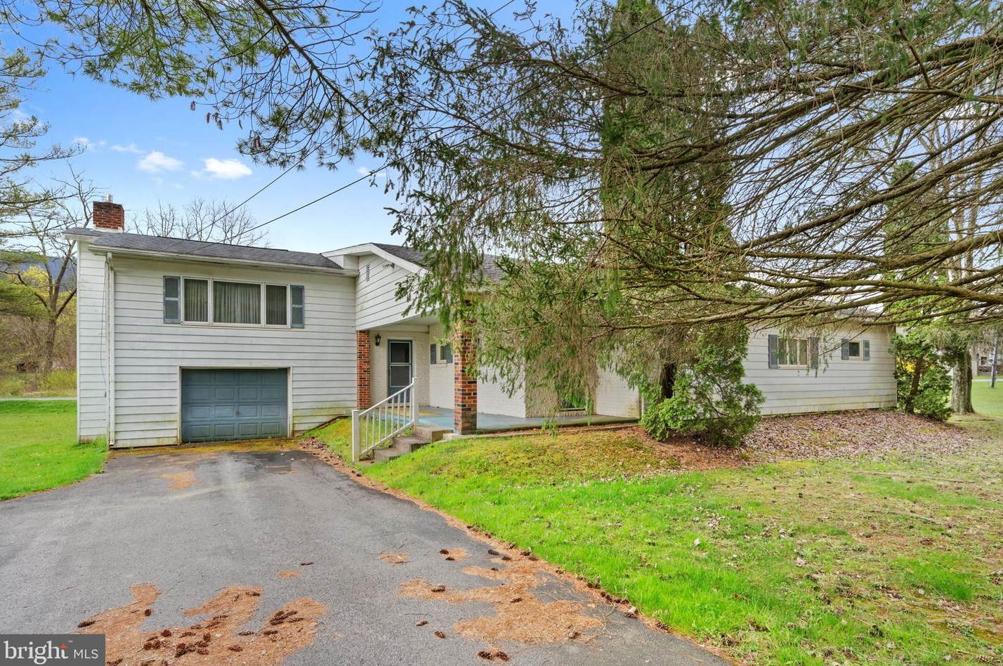 140 Specht St, Mc Clure, PA 17841-8515