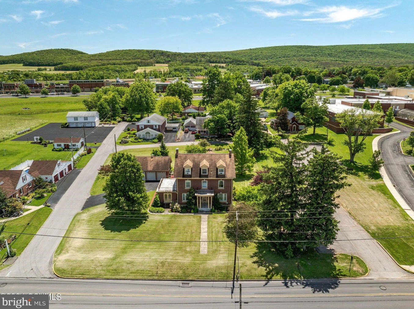 570 E Main St, Middleswarth, PA 17842