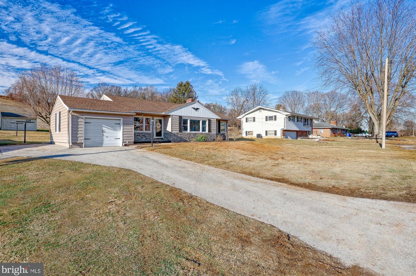 185 W Hanover St, Spring Grove, PA 17362