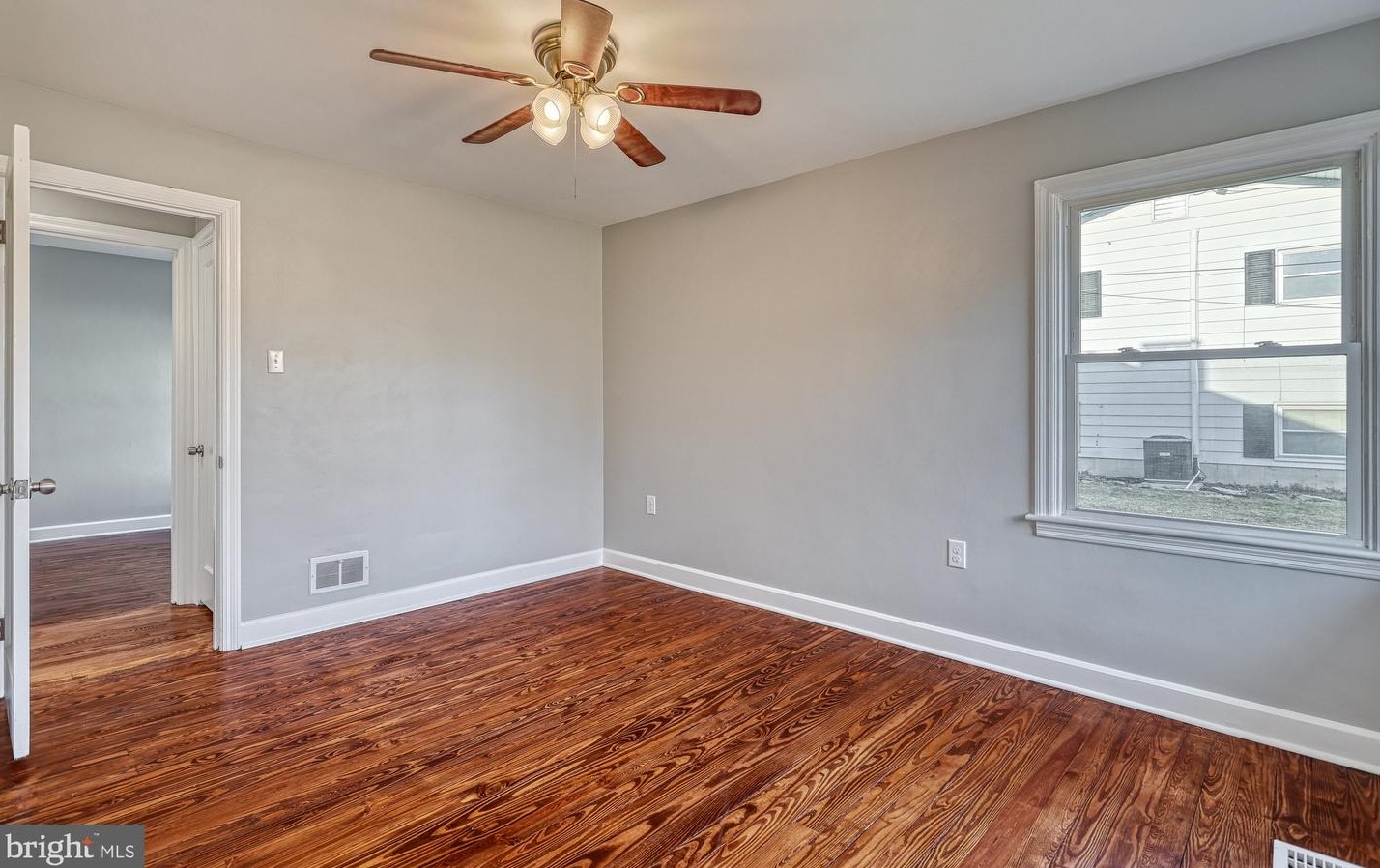 185 Hanover St, Spring Grove PA  17362-1103 exterior