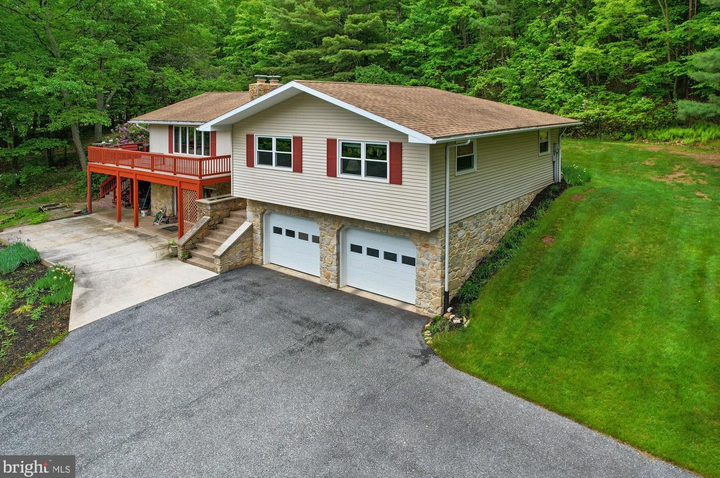 175 Chain Saw Rd, Siddonsburg, PA 17019
