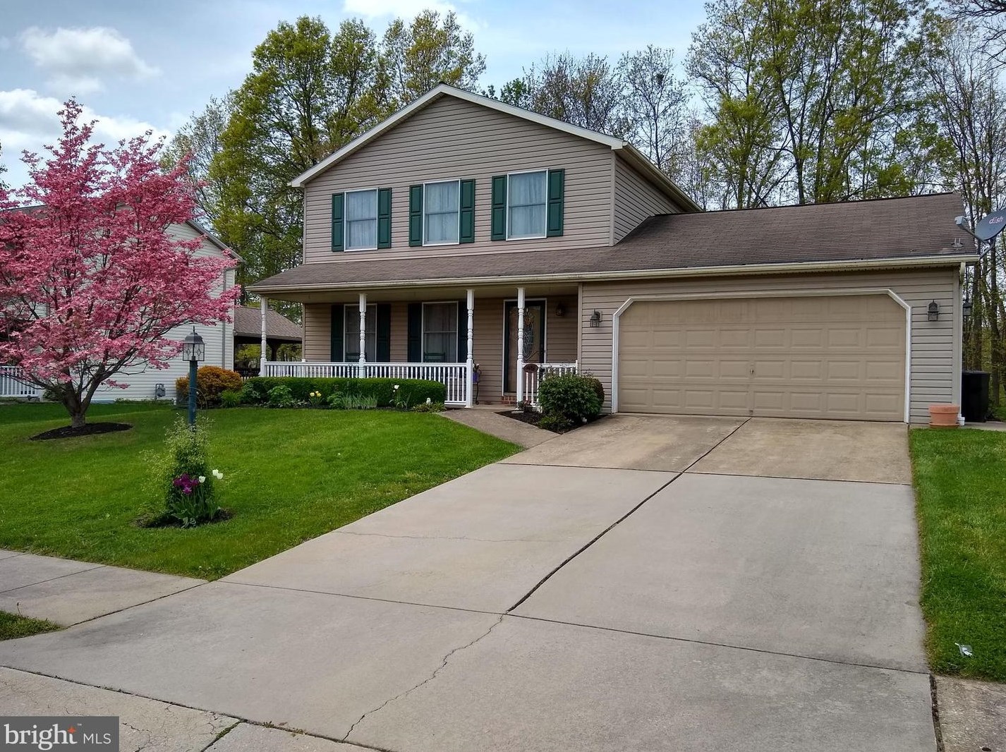 45 Hickory Dr, Strinestown, PA 17345-9505
