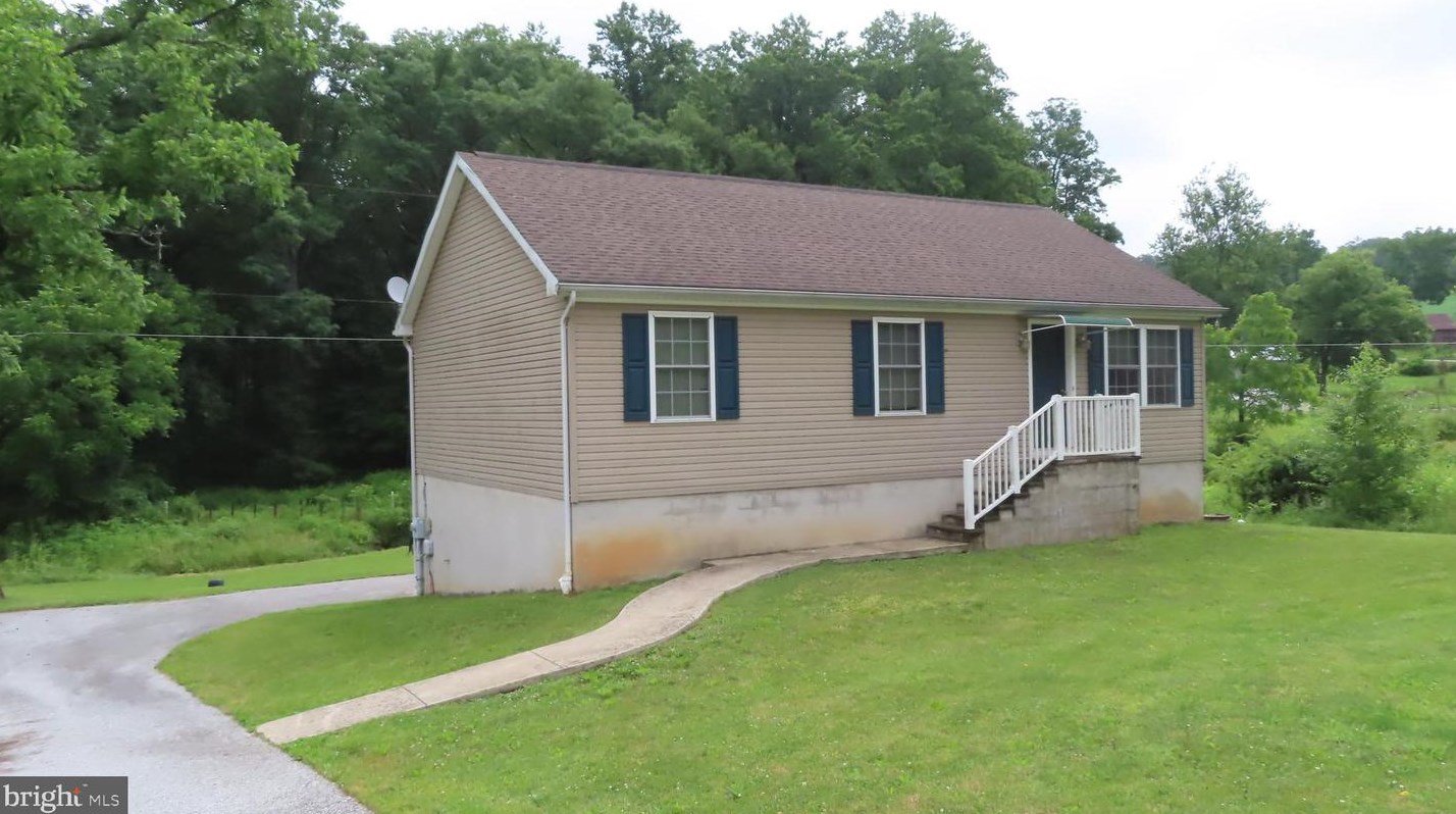 15073 Country Club Rd, Tolna, PA 17349