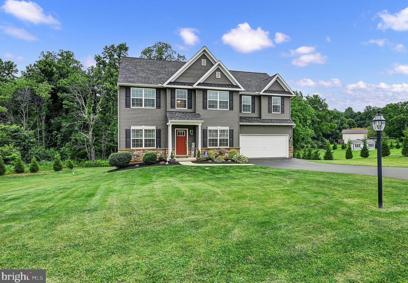 17 Greenview Dr, Shrewsbury, PA 17361