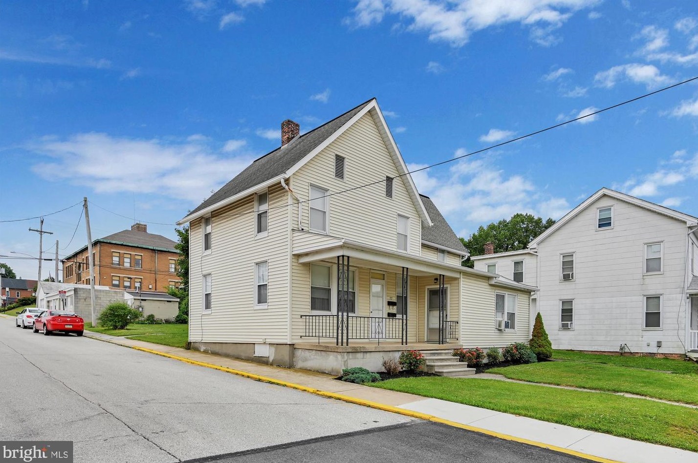 77 N Main St, Spring Grove, PA 17362