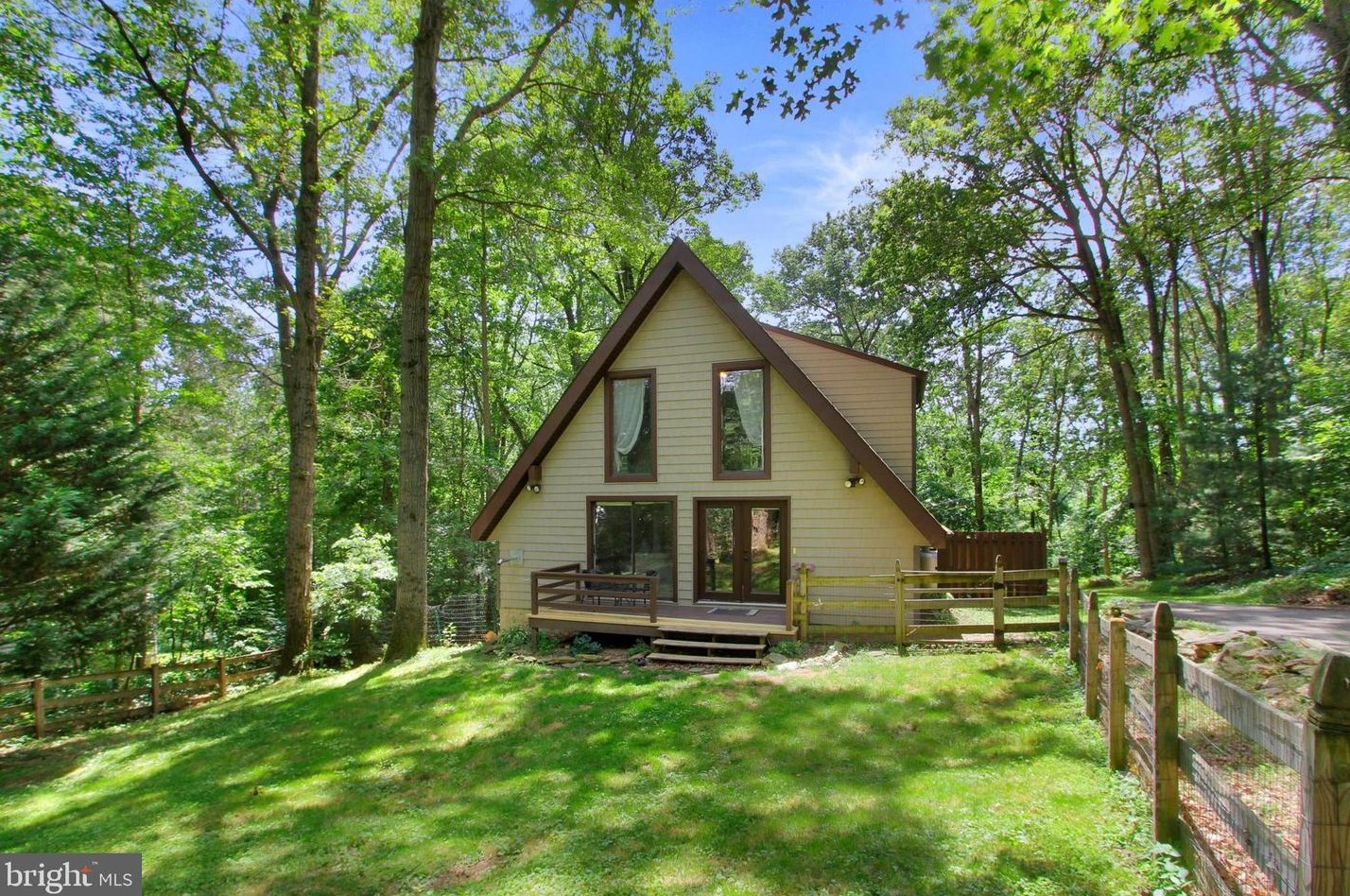 165 Massa Dr, Bittersville, PA 17366-8447