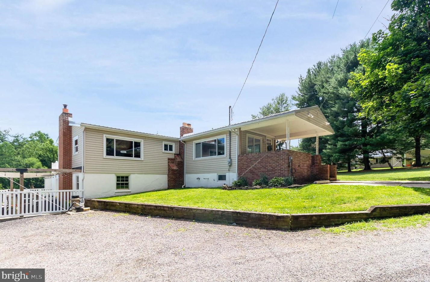 35 Maple Hill Dr, Etters, PA 17319