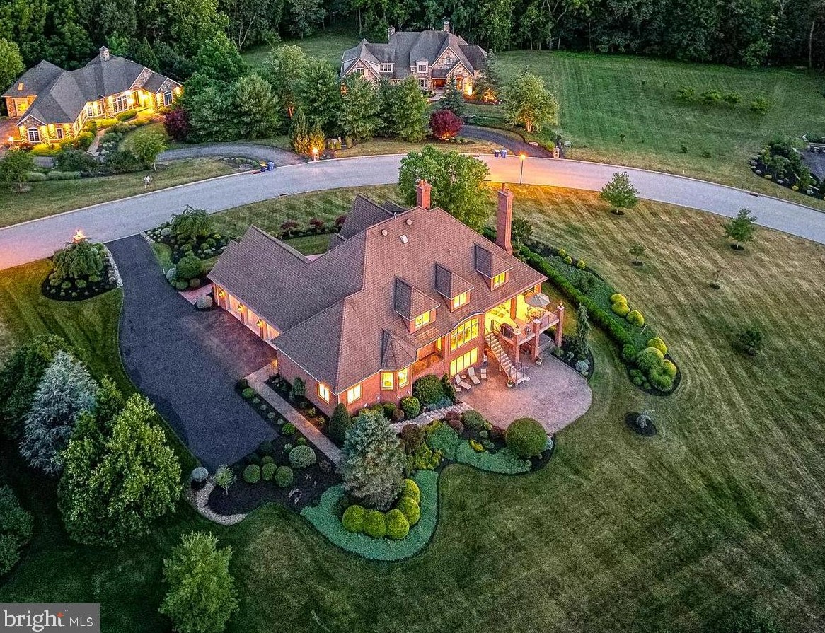 88 Foxfire Ln, Alpine, PA 17339