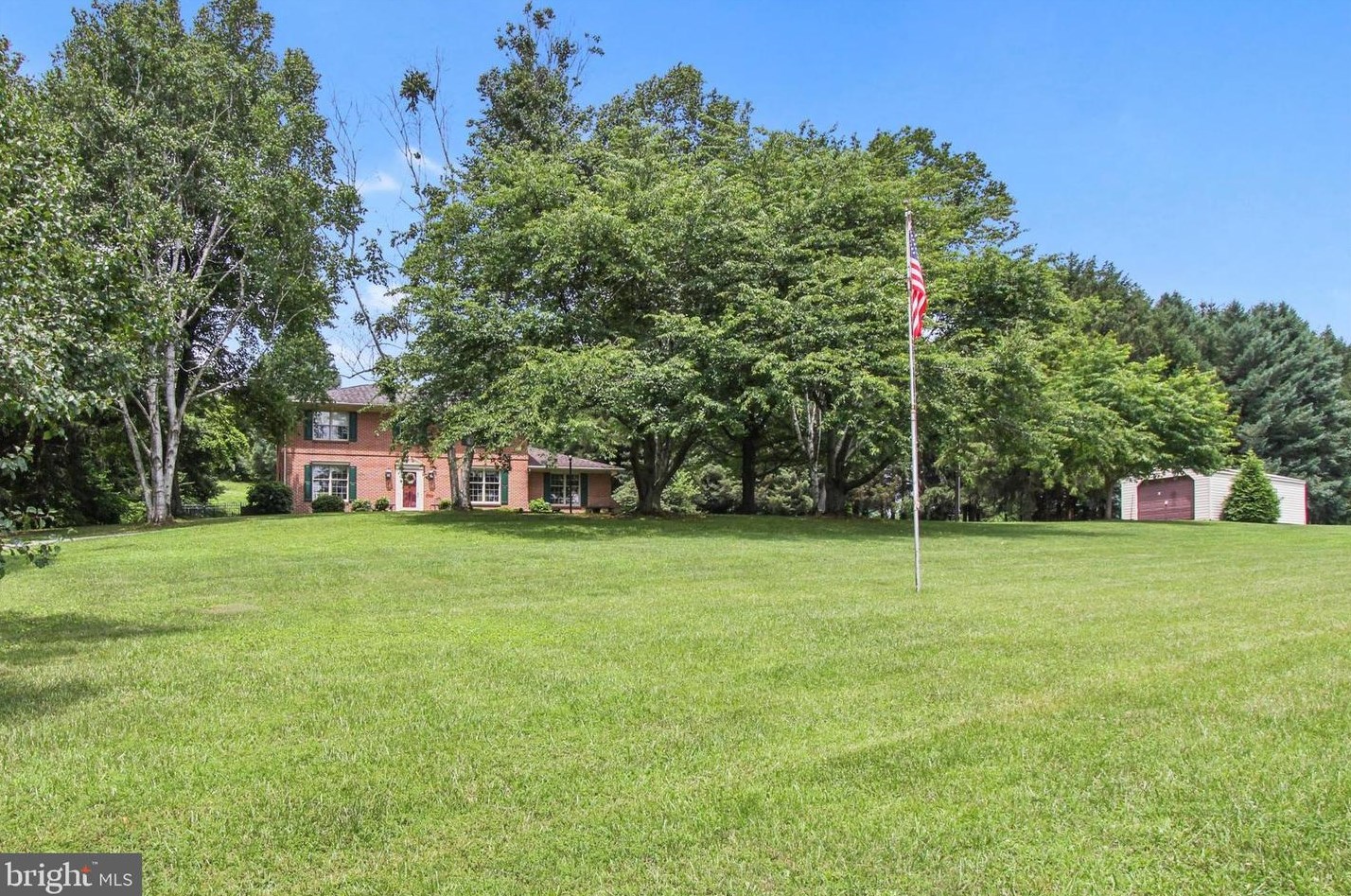 9216 Yellow Church Rd, Seven Valleys, PA 17360