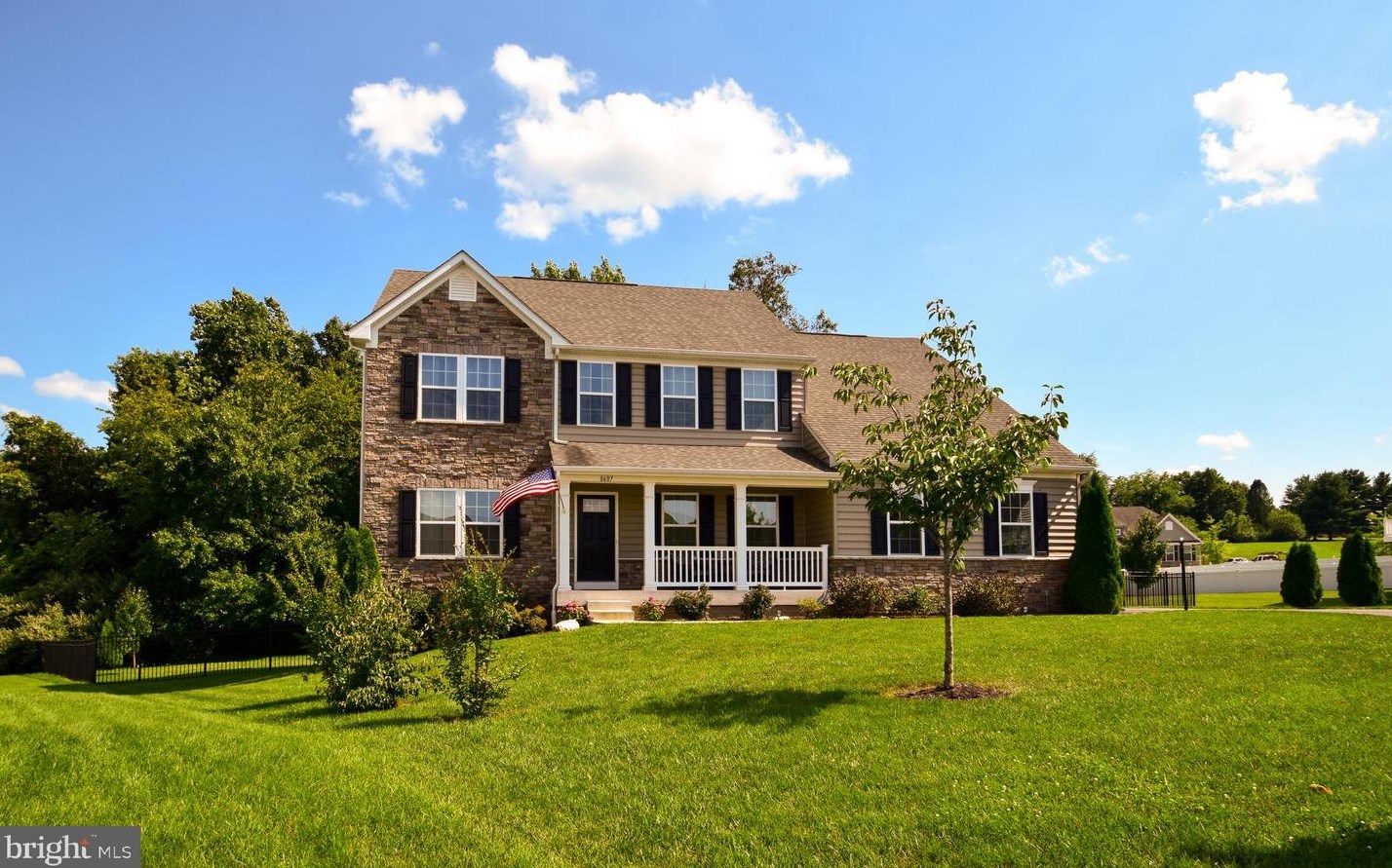 8607 Fairway Ct, Seven Valleys, PA 17360-8987