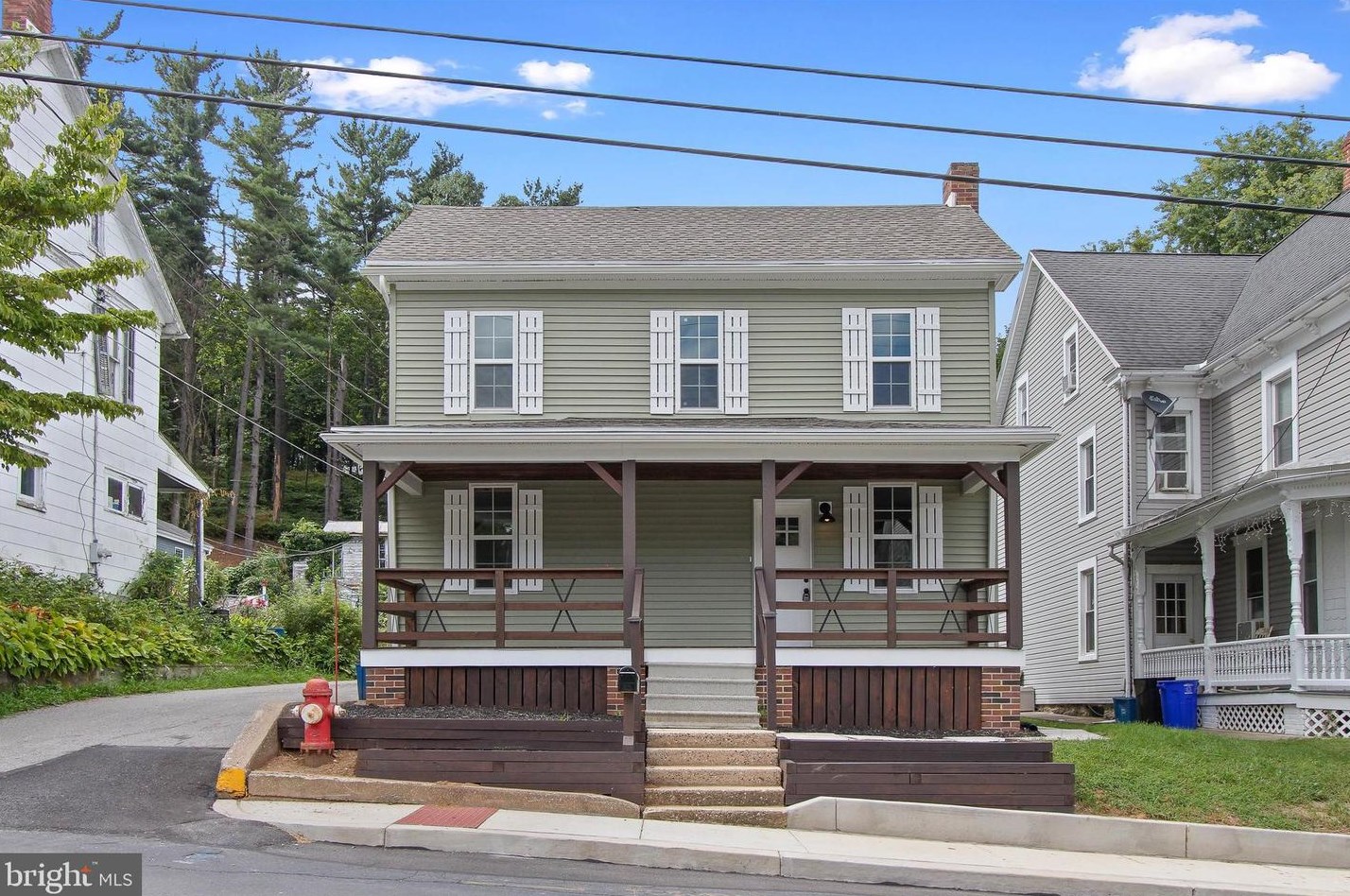 223 Hanover St, Hametown, PA 17327-1009
