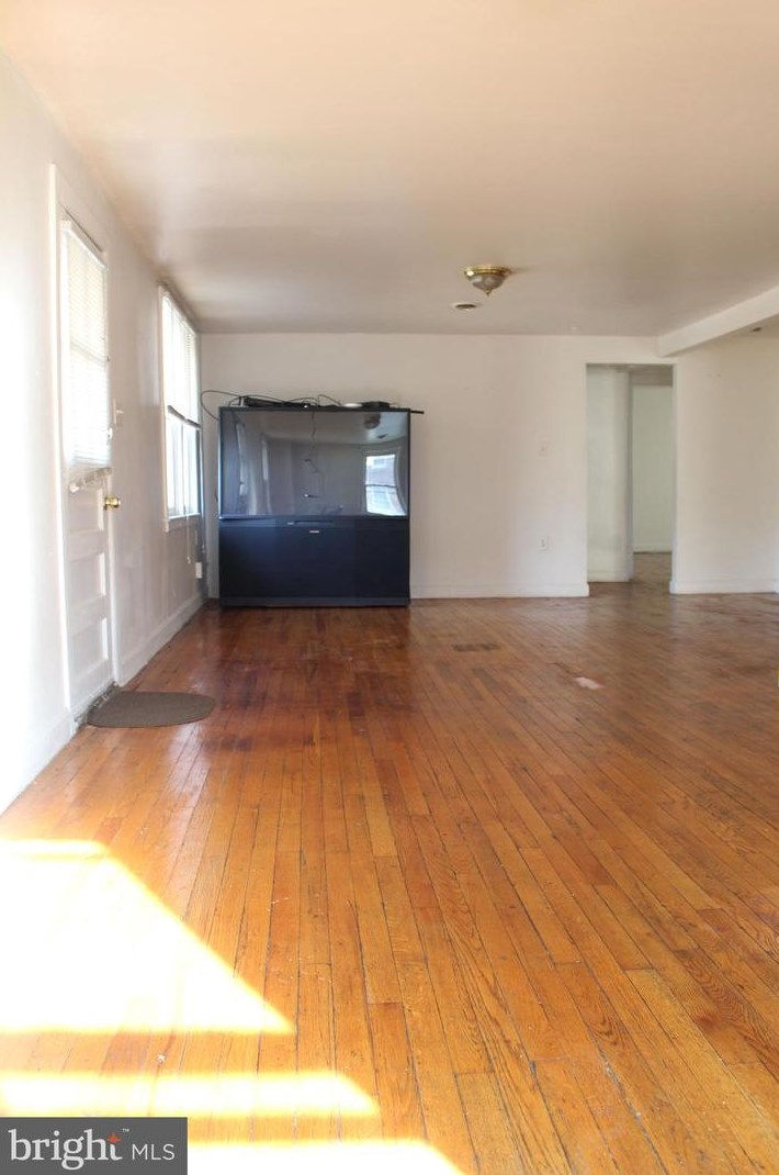 3 Hanover St #a, Hametown, PA 17327
