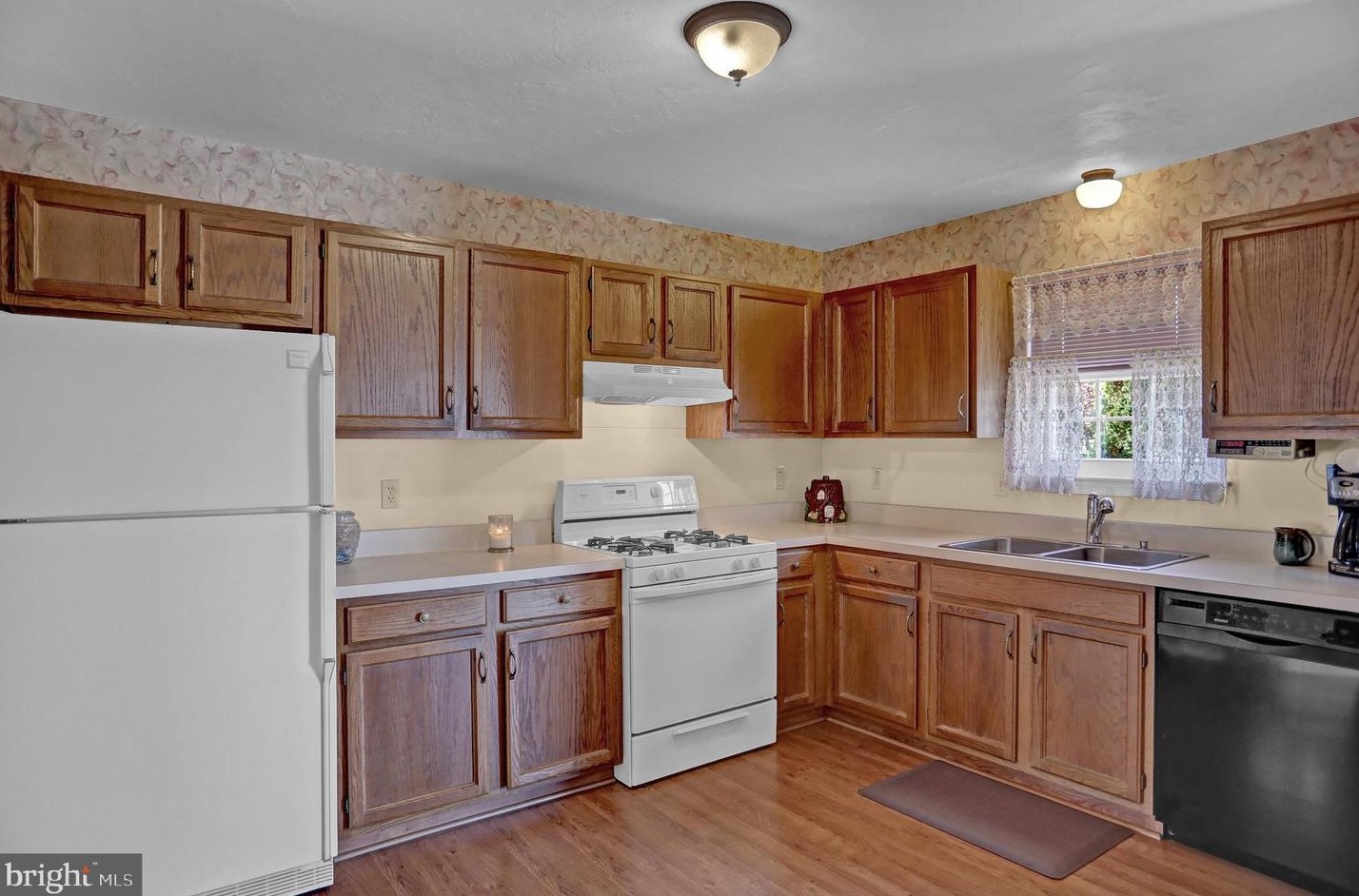 320 Kendale Rd, Red Lion, PA 17356
