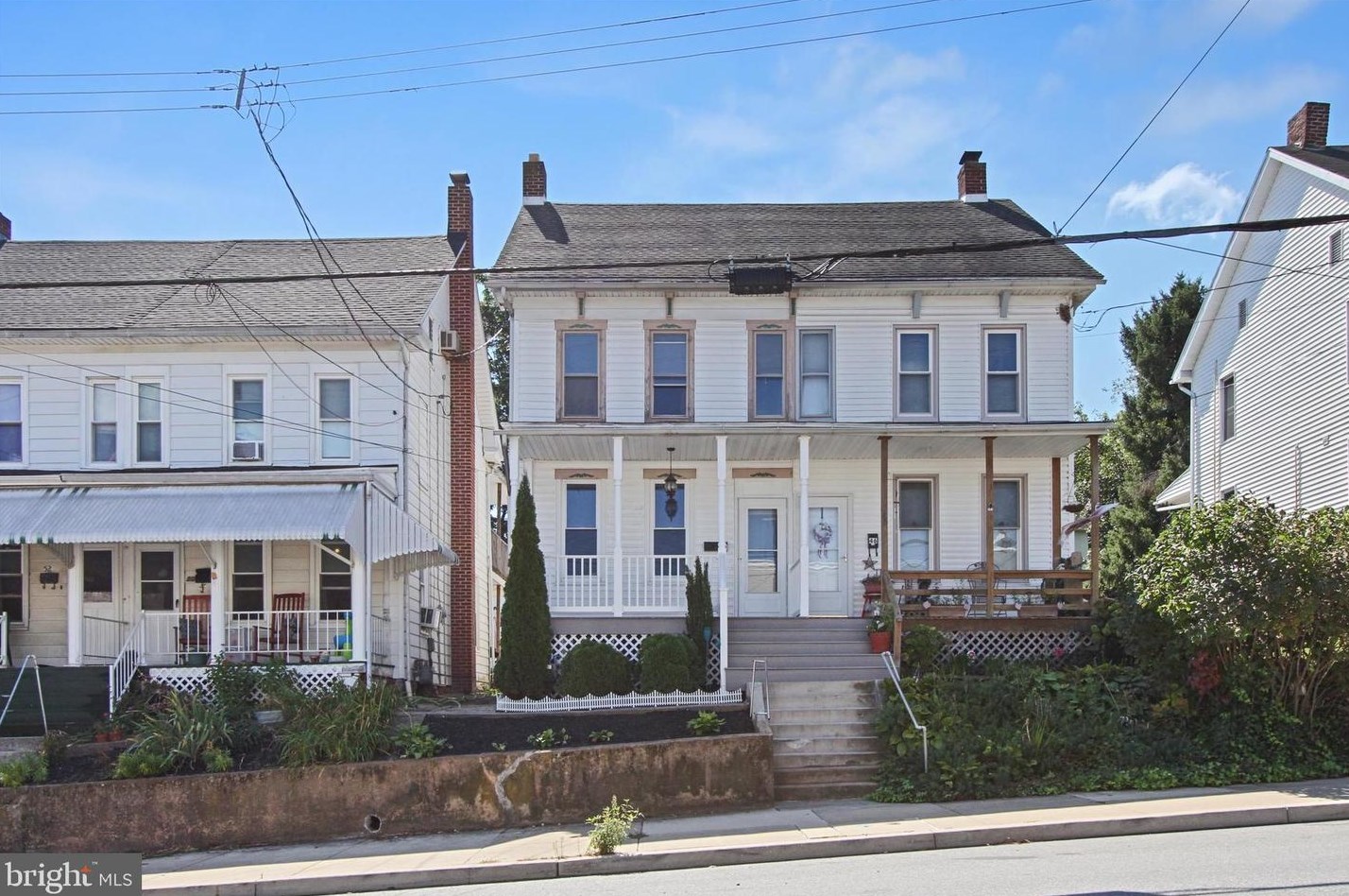 48 E High St, Red Lion, PA 17356